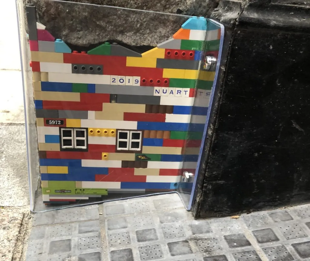 2019 Nuart at the door to The Carmelite Hotel, part of Nu Art Aberdeen